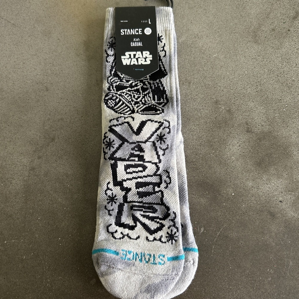 NWT Stance x Star Wars "DJ Darth" Kid's Casual Classic Crew Size Youth L 3-5-5